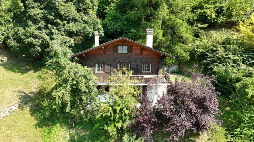Charming chalet in Isérables